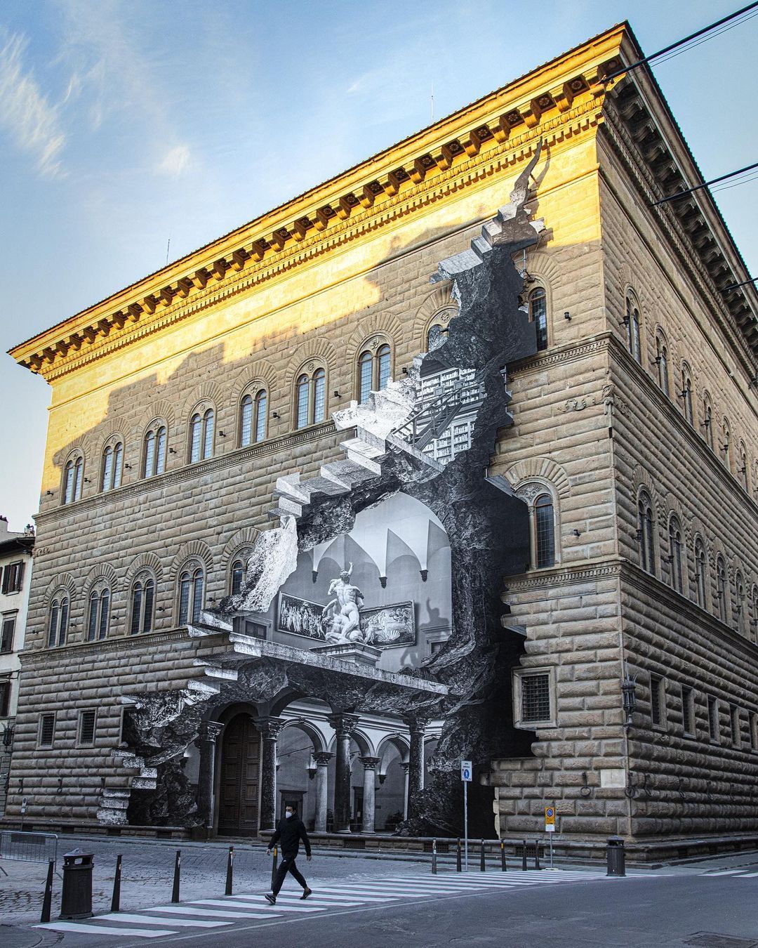 JR-Florence-façade du musee Palazzo Strozzi.jpg