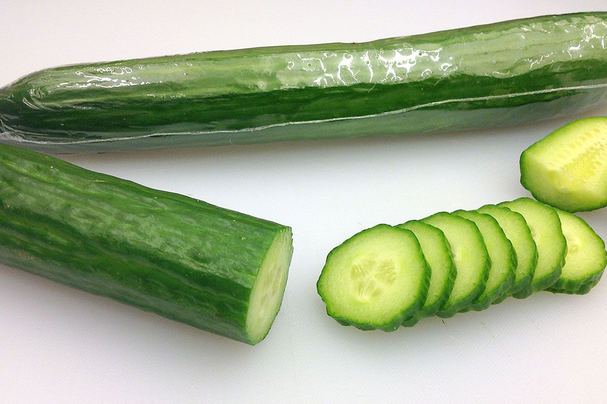 20210114a-producegeek.comseedless-cucumbers.jpg