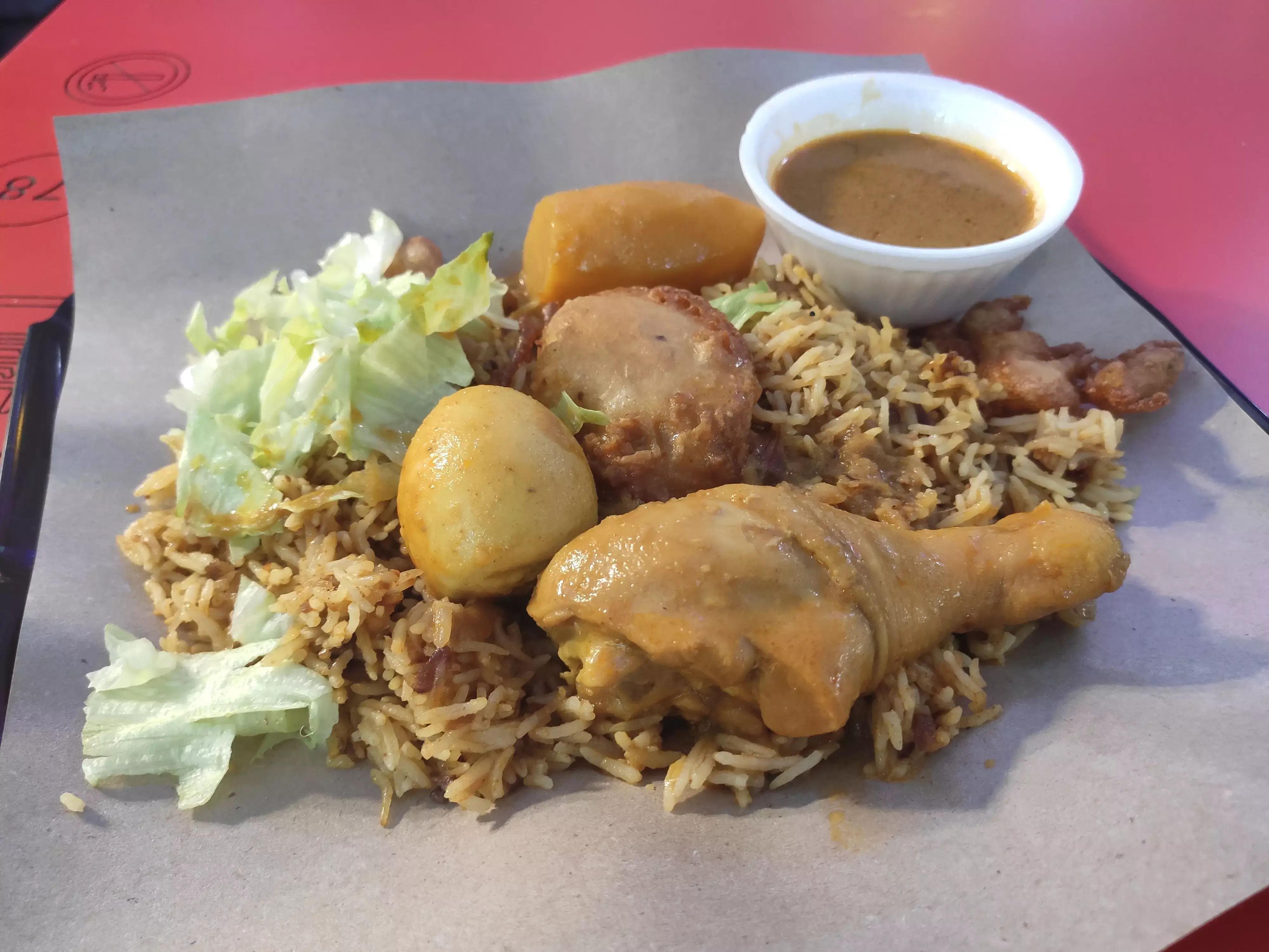 Review: Golden Biryani Savoury Vadai (Singapore)