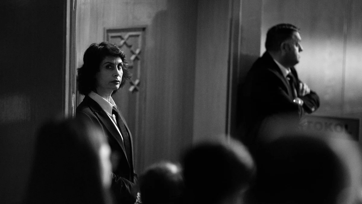 Николай Младенов говори от трибуна по време на панел на Мюнхенската конференция по сигурността.