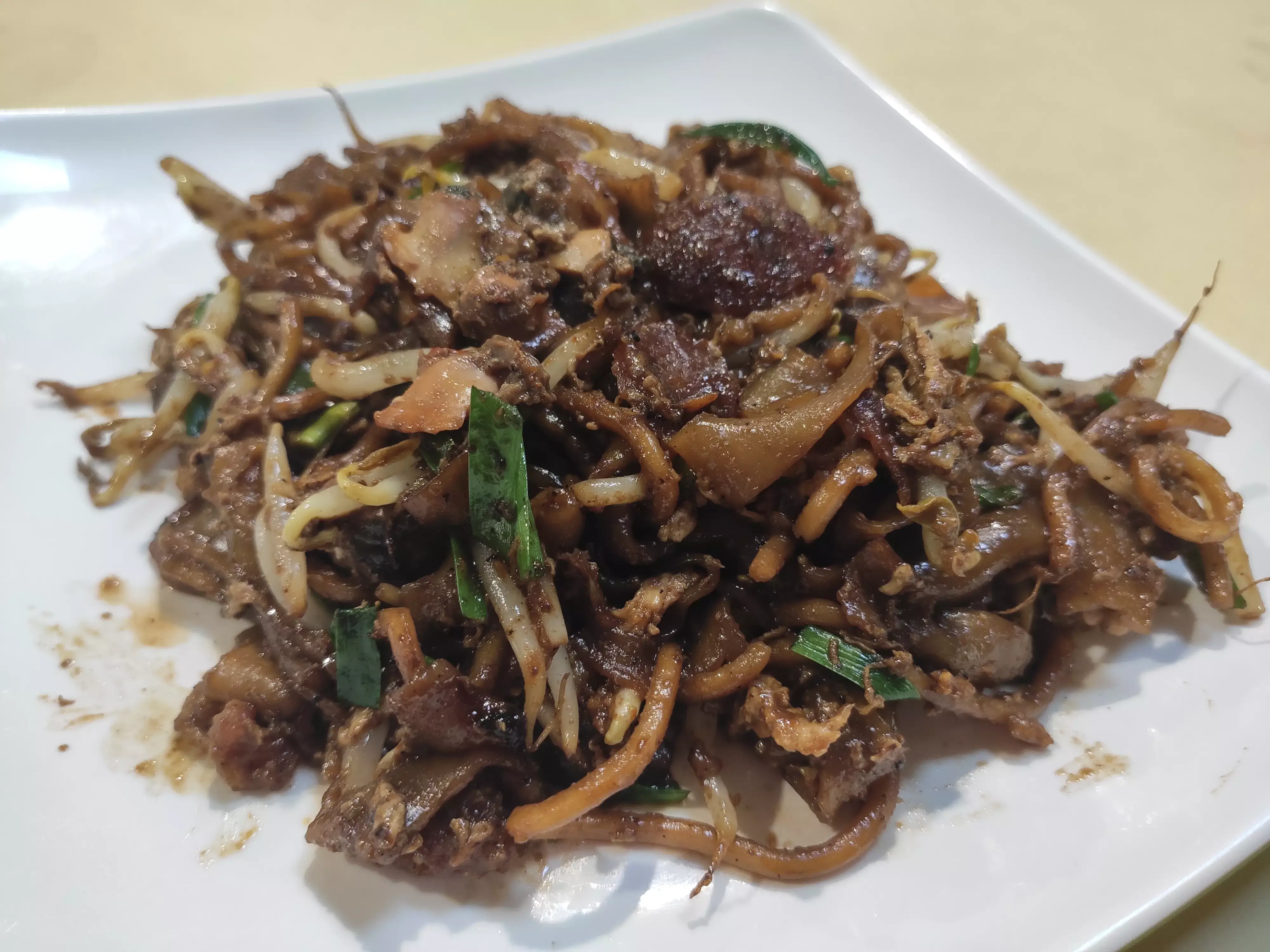 Review: Hill Street Fried Kway Teow Bedok South (Singapore)