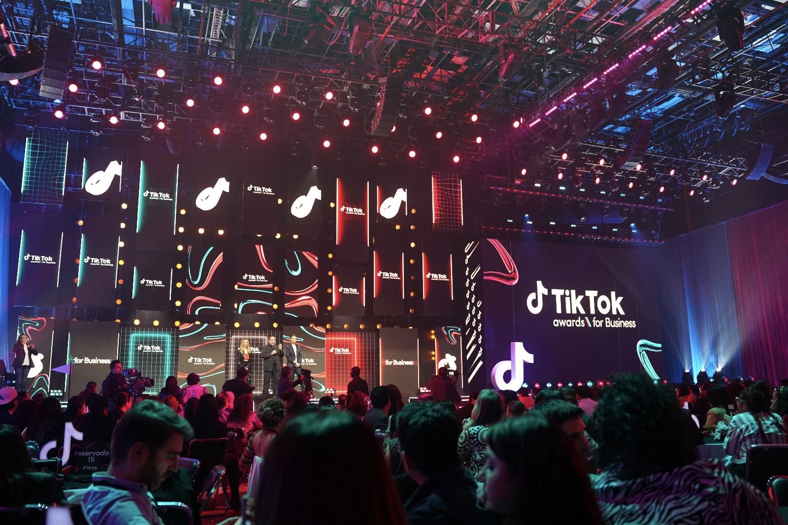 Compañía Minera Cuzcatlán hace historia al ser finalista en los TikTok Awards for Business