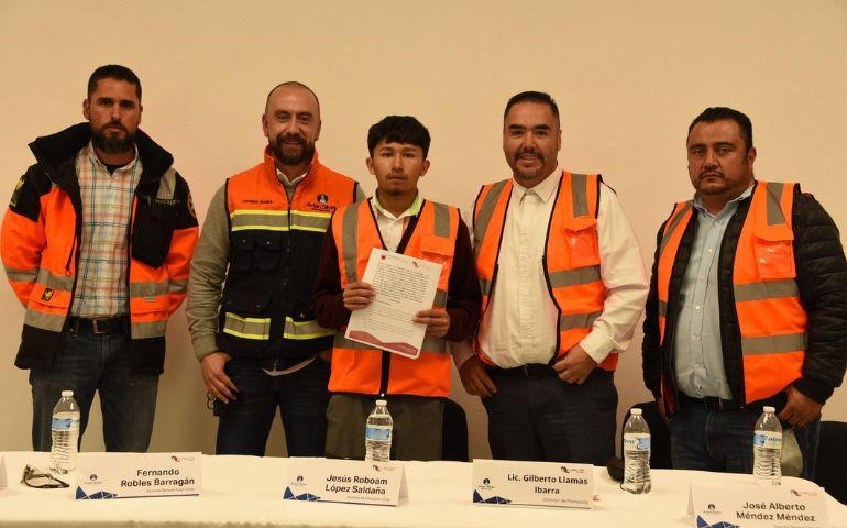 Recibe Arian Silver a primer joven en modelo educativo dual en minería del CECyT Zacatecas