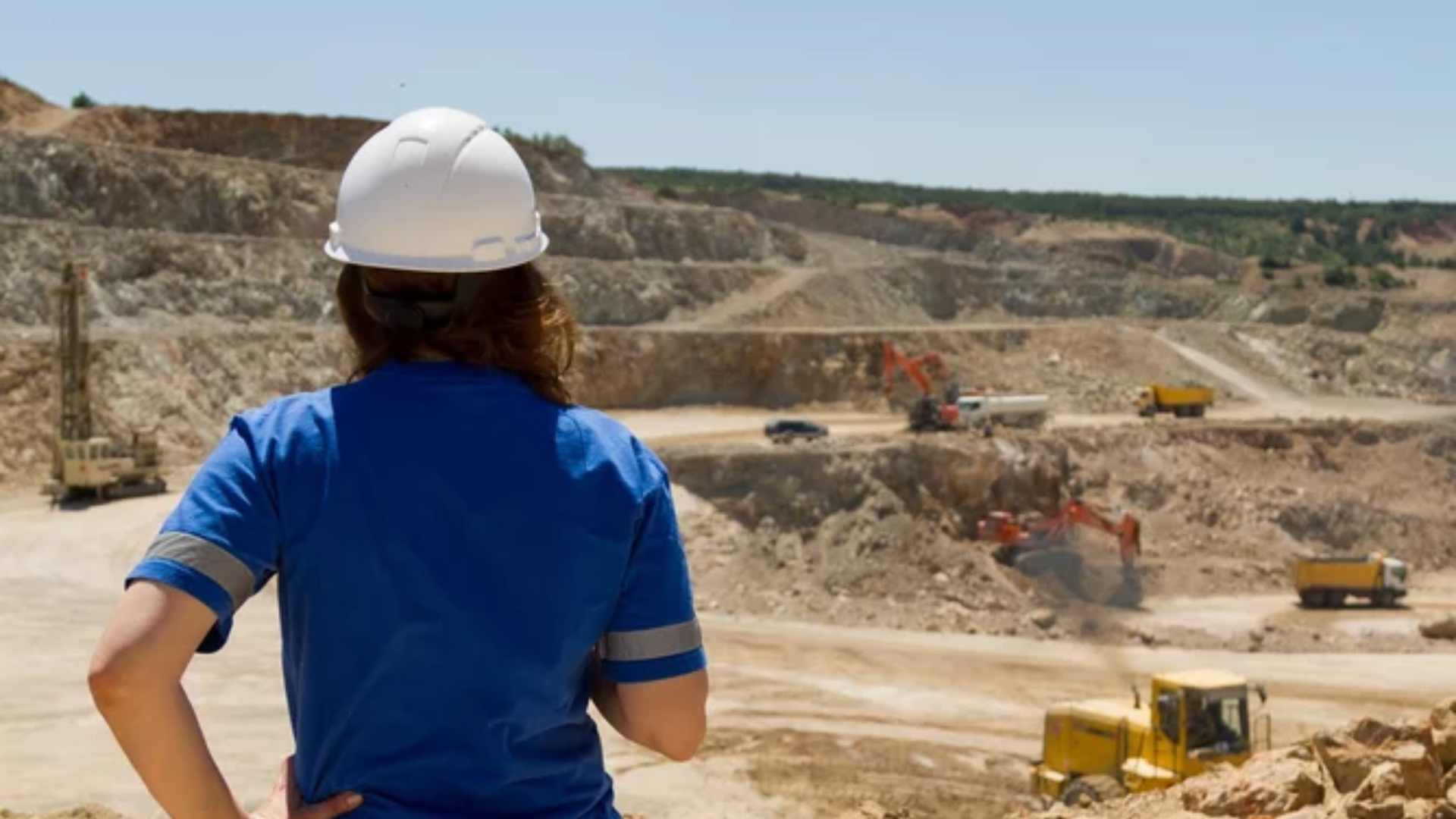 Impulsando cambios para las mujeres en minería.