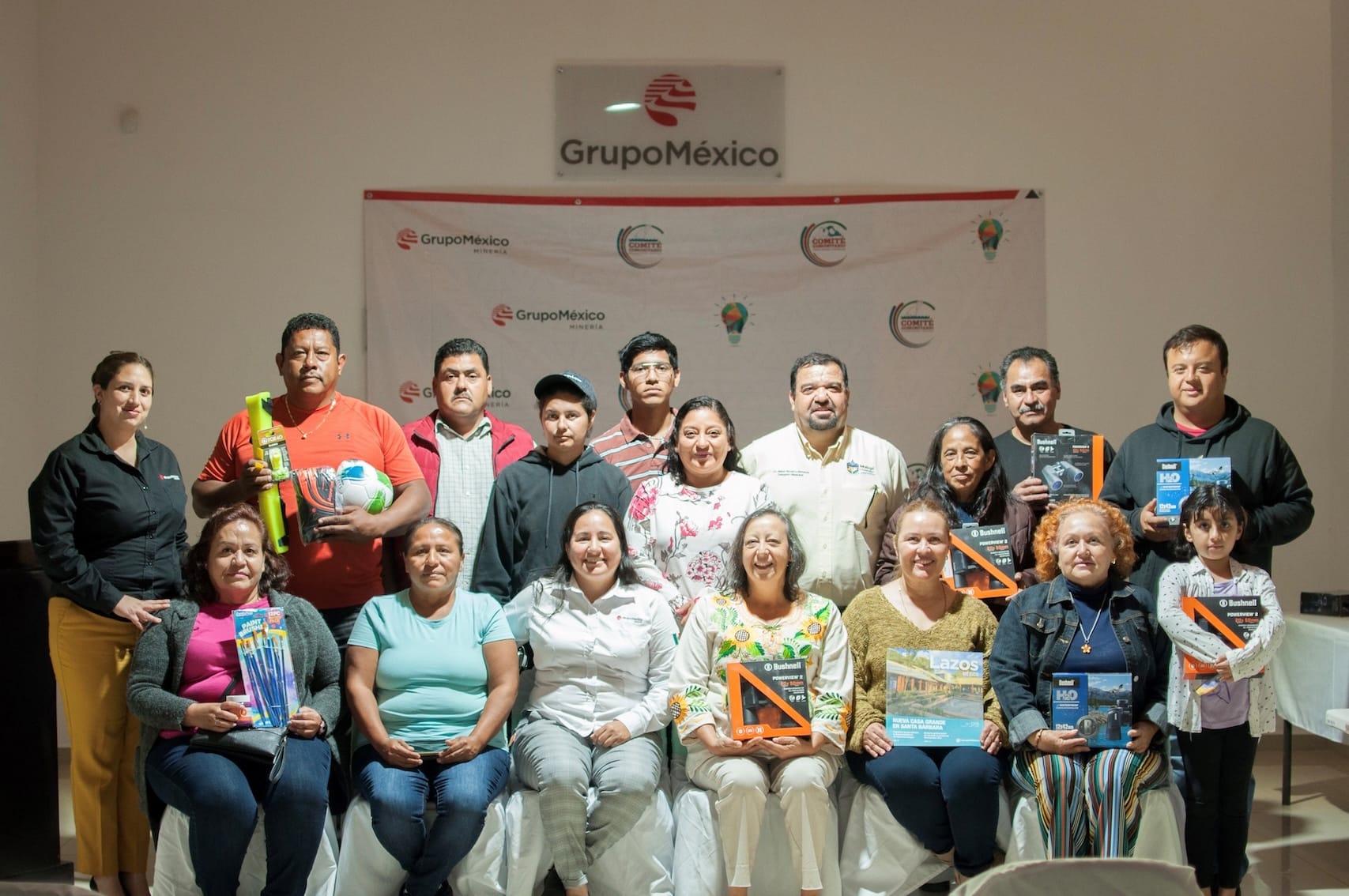 Entrega de capital semilla a seis proyectos en Guerrero Negro