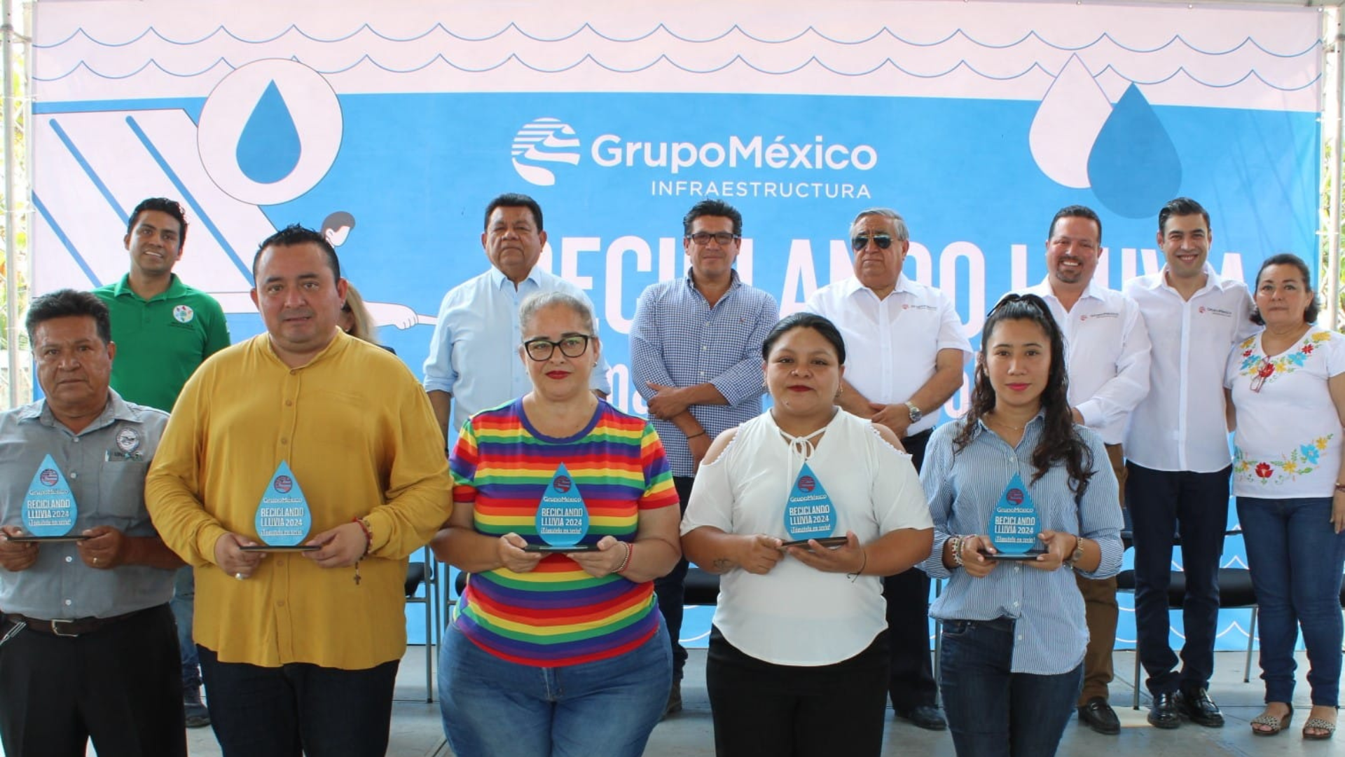 Entrega Grupo México sistemas de captación pluvial;  duplicará inversión del programa en Ciudad del Carmen, Campeche