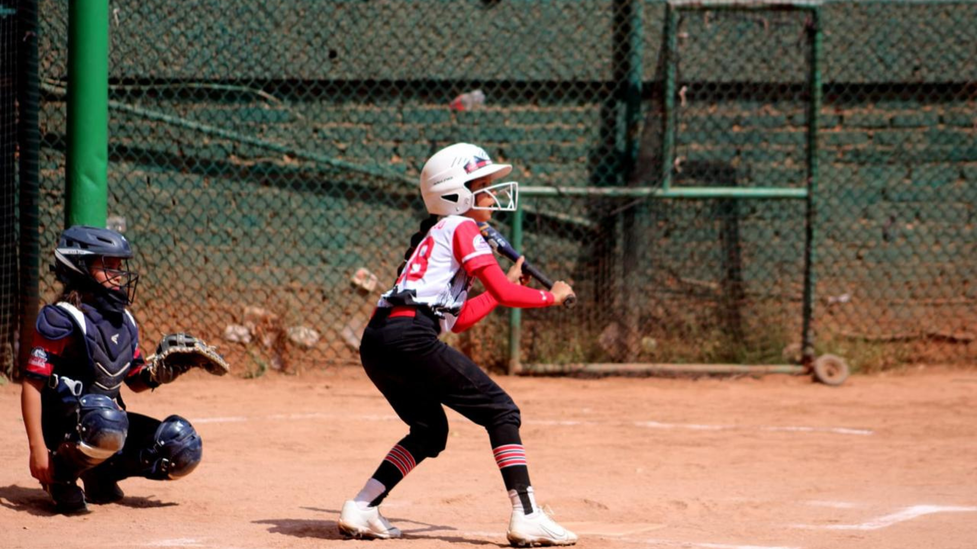 Participan niñas integrantes de Academia de Beisbol Naranjeros - Grupo México en premundial de softbol