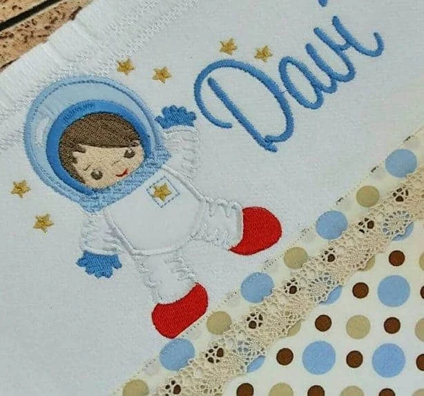Matrizes de Bordado - Astronauta