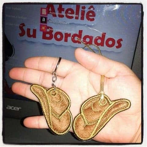 Projeto na Bordadeira- Chaveiro Chapéu