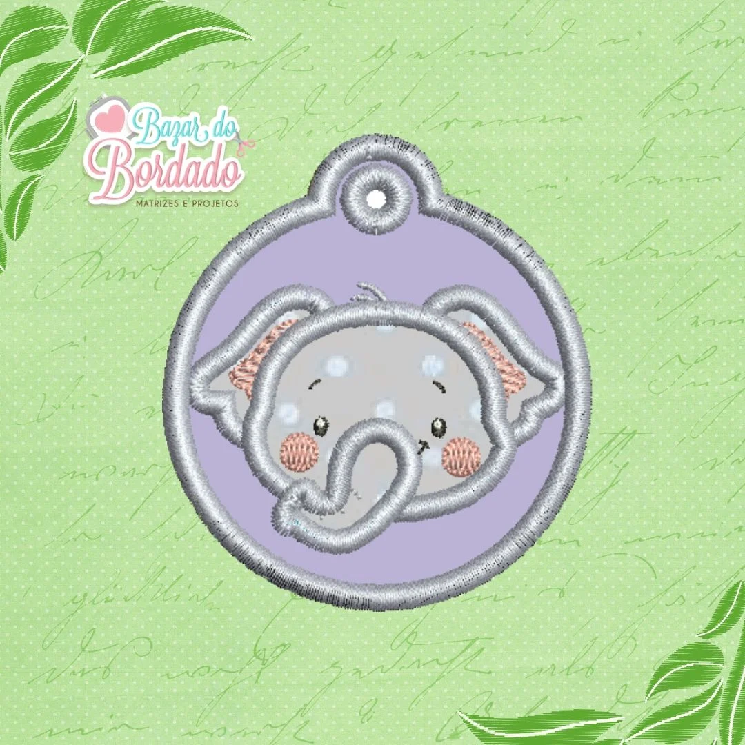 Projeto na Bordadeira- Chaveirinho Elefante