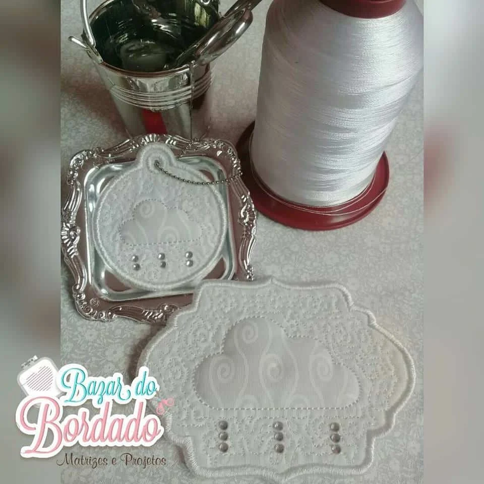 Matriz de Bordado - Molduras e Chaveiro Nuvem - Técnica Trapunto