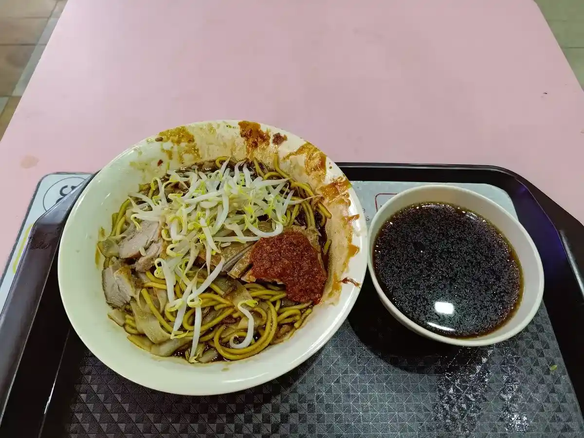Heng Huat Boon Lay Boneless Duck Noodles: Braised Duck Kway Teow & Yellow Noodles with Soup