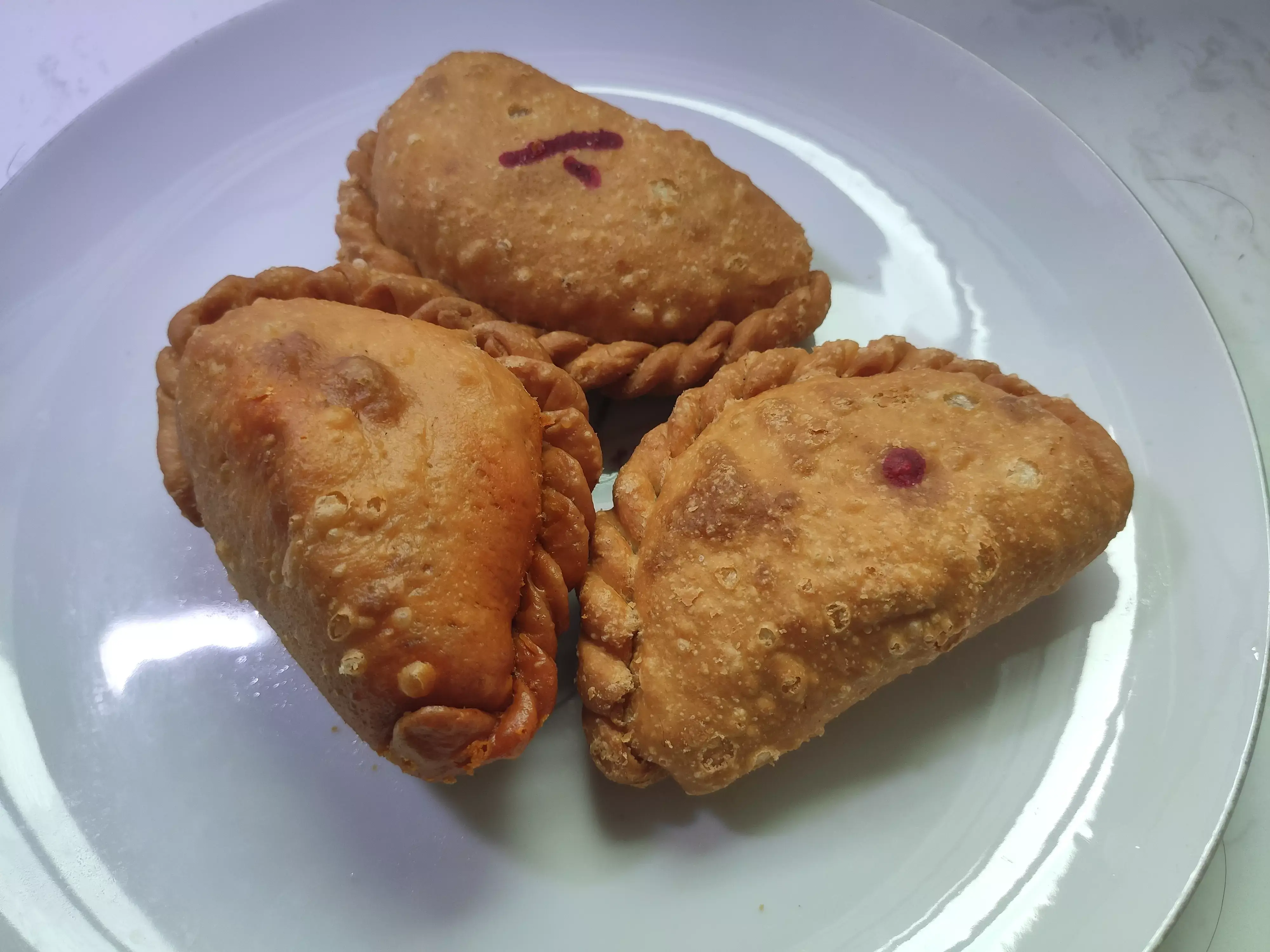 Review: AMK Curry Puff (Singapore)