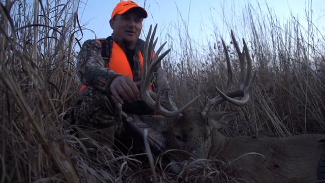 Small Town Hunting - Season 4 - Episode 7 - KANSAS RUT REUNION Pt 1