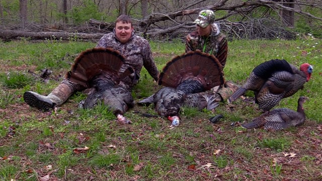 Broken Arrow Outdoors - Season 1 - Episode 2 - Mandi, Rj double up on two nice Kentucky long beards