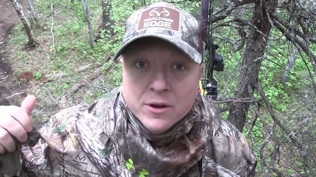 8Up Nation TV - Season 6 - Episode 3 - Black Bears in bow range