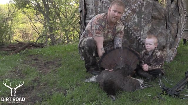 Dirt Road Outdoors TV - Season 6 - Show 13 - Pass It On