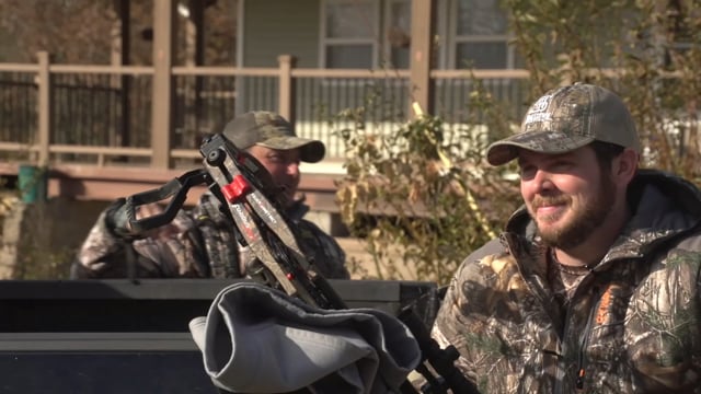 Small Town Hunting - S2E6 - Midwest Bucks.mp4