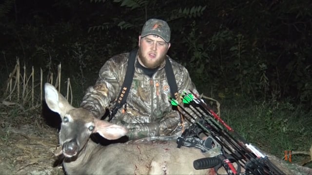 Aaron Outdoors - Whitetail Crossing