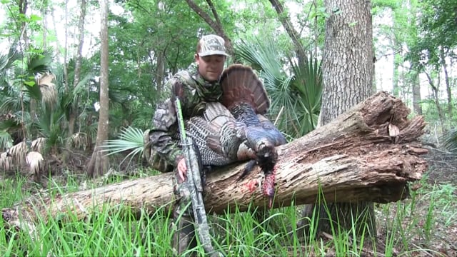 Harvest Kings - Jesse Bow Hunting In Ga Ernie Is on a Turkey in FL