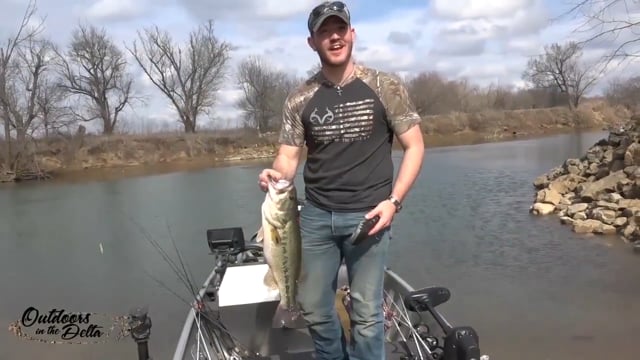 Outdoors in the Delta - River Bass with Nick