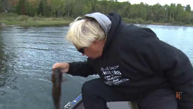 Jimmy Houston Outdoors - Smallmouth bass fishing with Michael Michelli