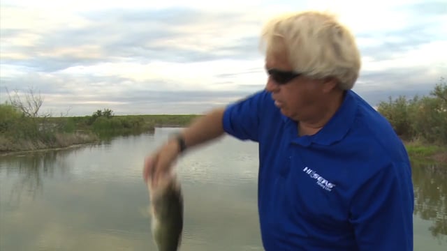 Jimmy Houston Outdoors - Kayak Fishing for Bass