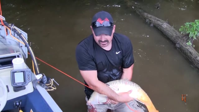 Red Dirt Rich TV - Father & Son Bowfishing