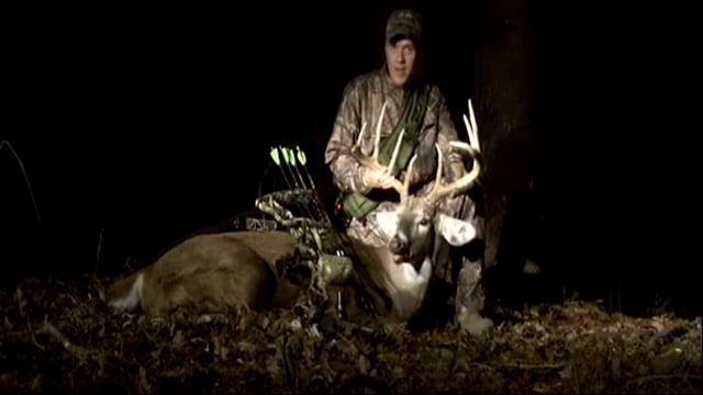 Monster Trophy Whitetails - Kentucky Whitetail Outfitters Bow Hunt with Dr. Jimmy Steger
