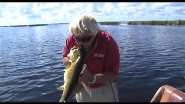 Jimmy Houston Outdoors - Fishing with Mike Tipton