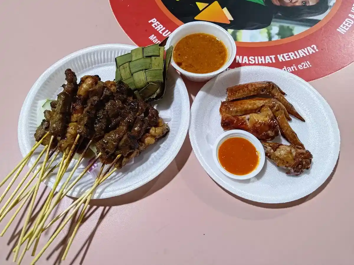 Good Luck BBQ Chicken Wings & Satay: Assorted Satay & BBQ Chicken Wings