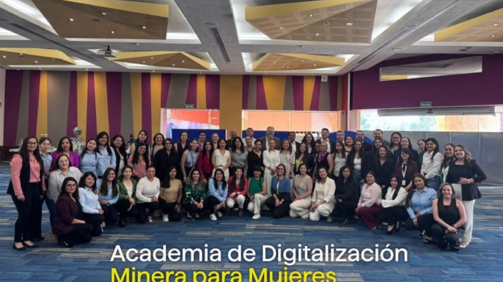 Inicia primera Academia de Digitalización Minera para Mujeres