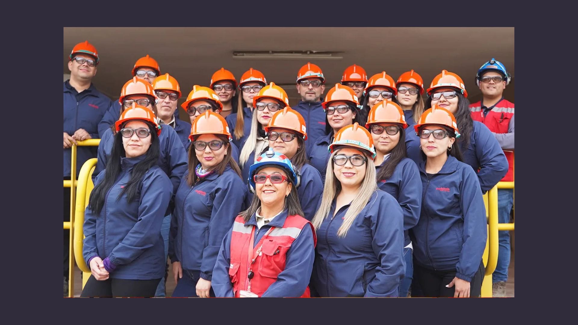 Formación práctica de 20 alumnos en operaciones de Minera Candelaria, Chile.