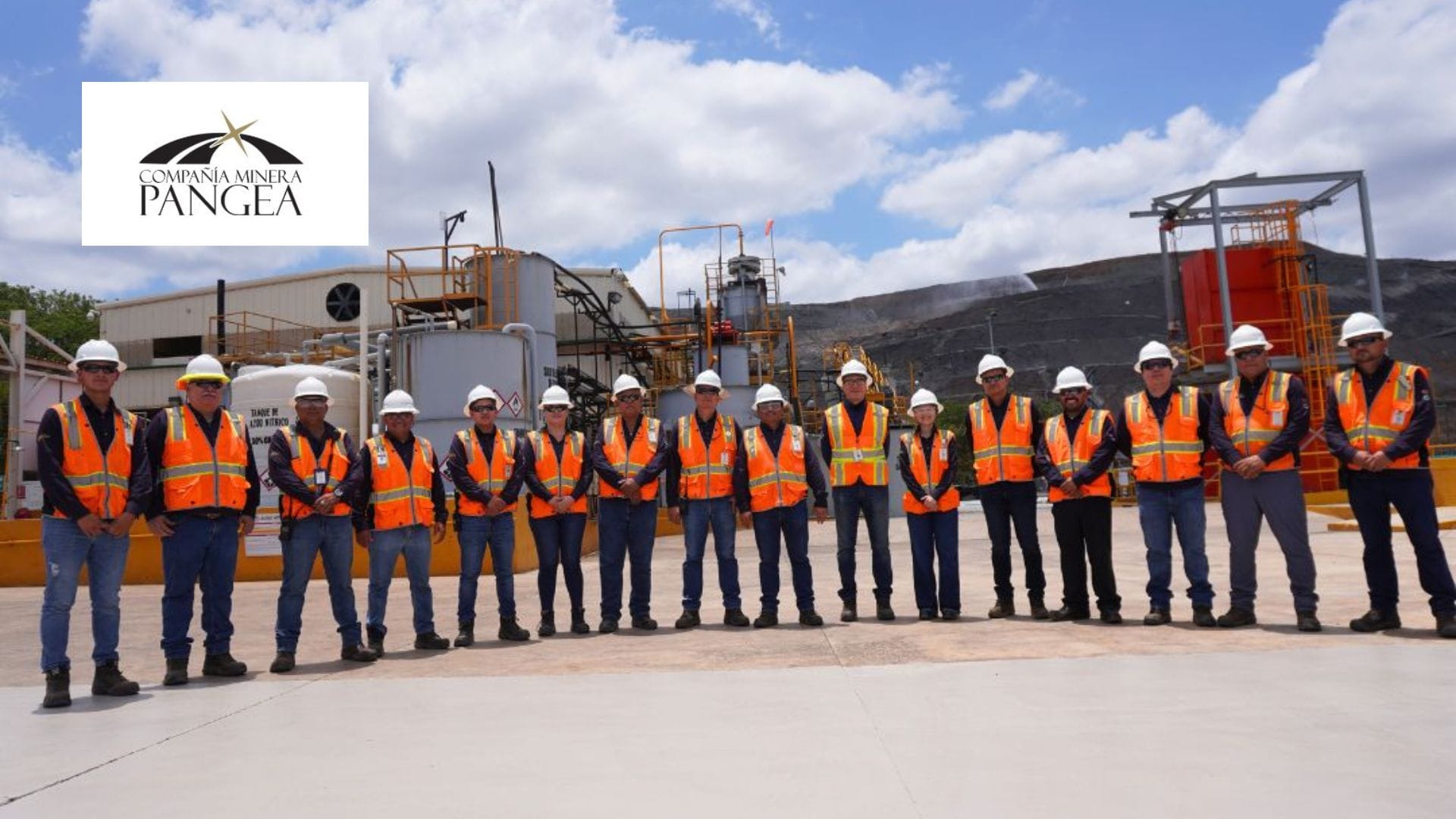 "Visita Exitosa de Adrian Blanco: Reconocimiento a la Excelencia Operativa en Minera Pangea"