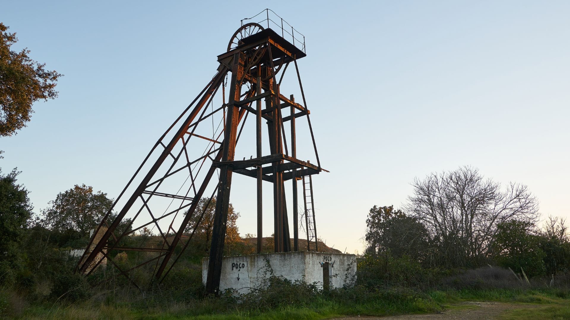 Minería clandestina un mal que afecta a Querétaro.