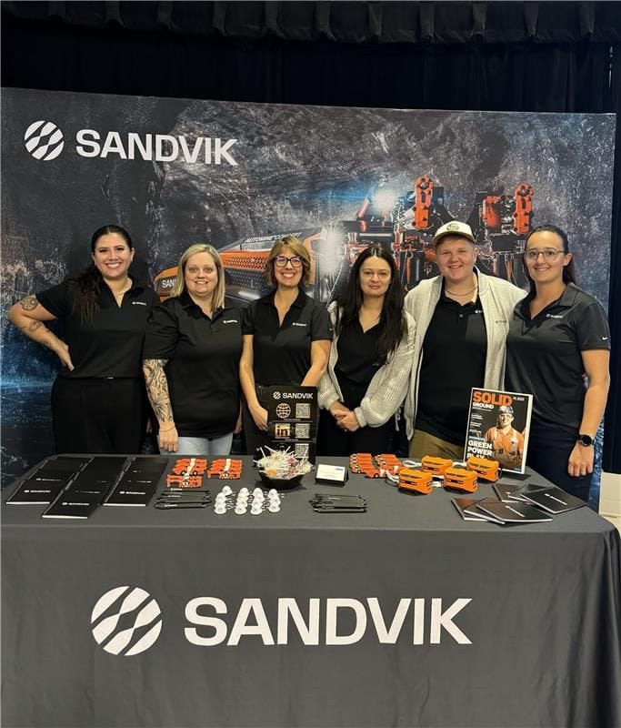 Sandvik impulsa la participación femenina en los oficios calificados durante el evento "Jill of All Trades" en Cambrian College