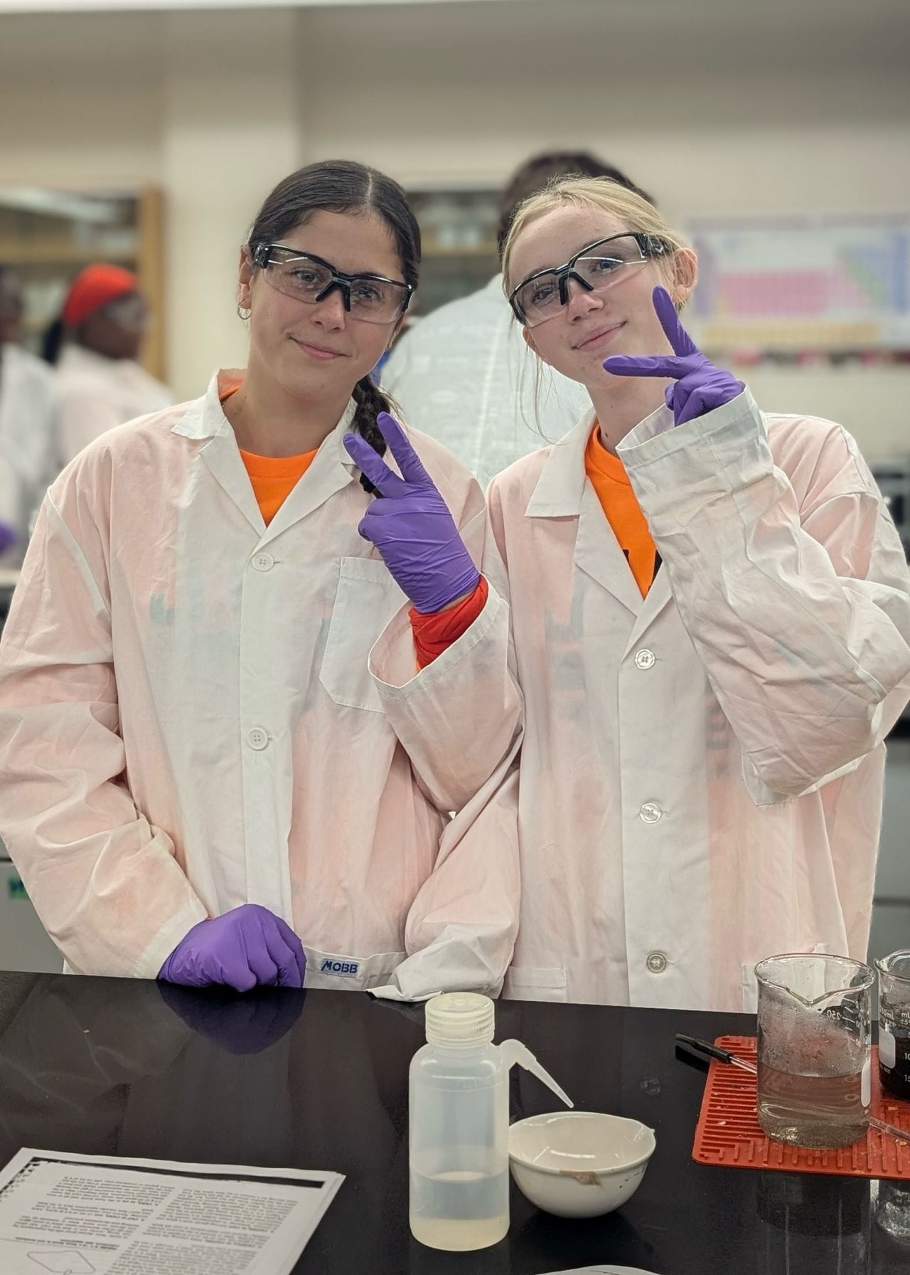 Sandvik impulsa la participación femenina en los oficios calificados durante el evento "Jill of All Trades" en Cambrian College