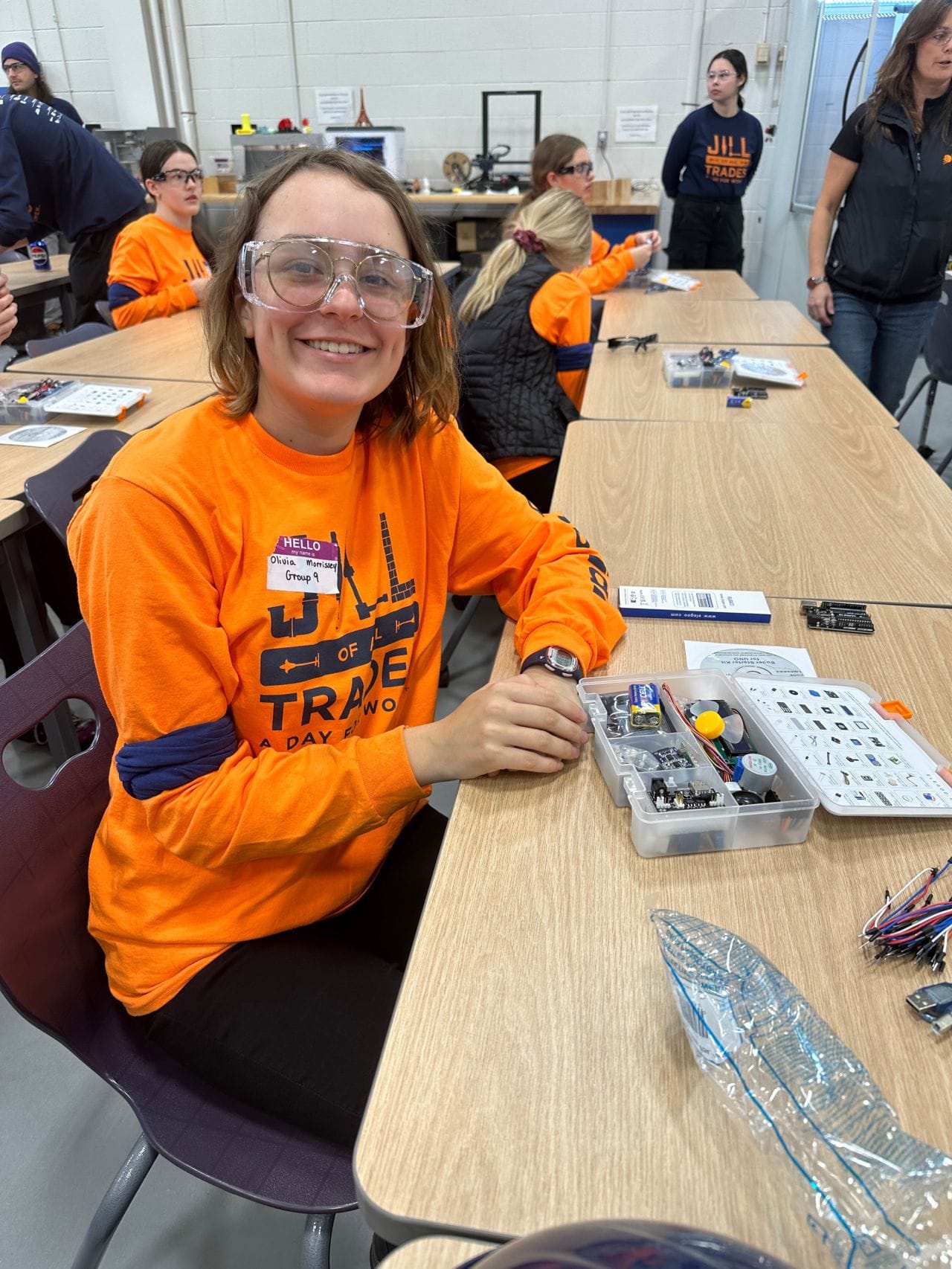 Sandvik impulsa la participación femenina en los oficios calificados durante el evento "Jill of All Trades" en Cambrian College