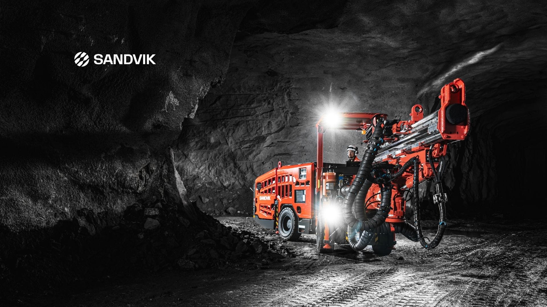 Sandvik presenta la DD212i, su primera perforadora de veta estrecha inteligente.