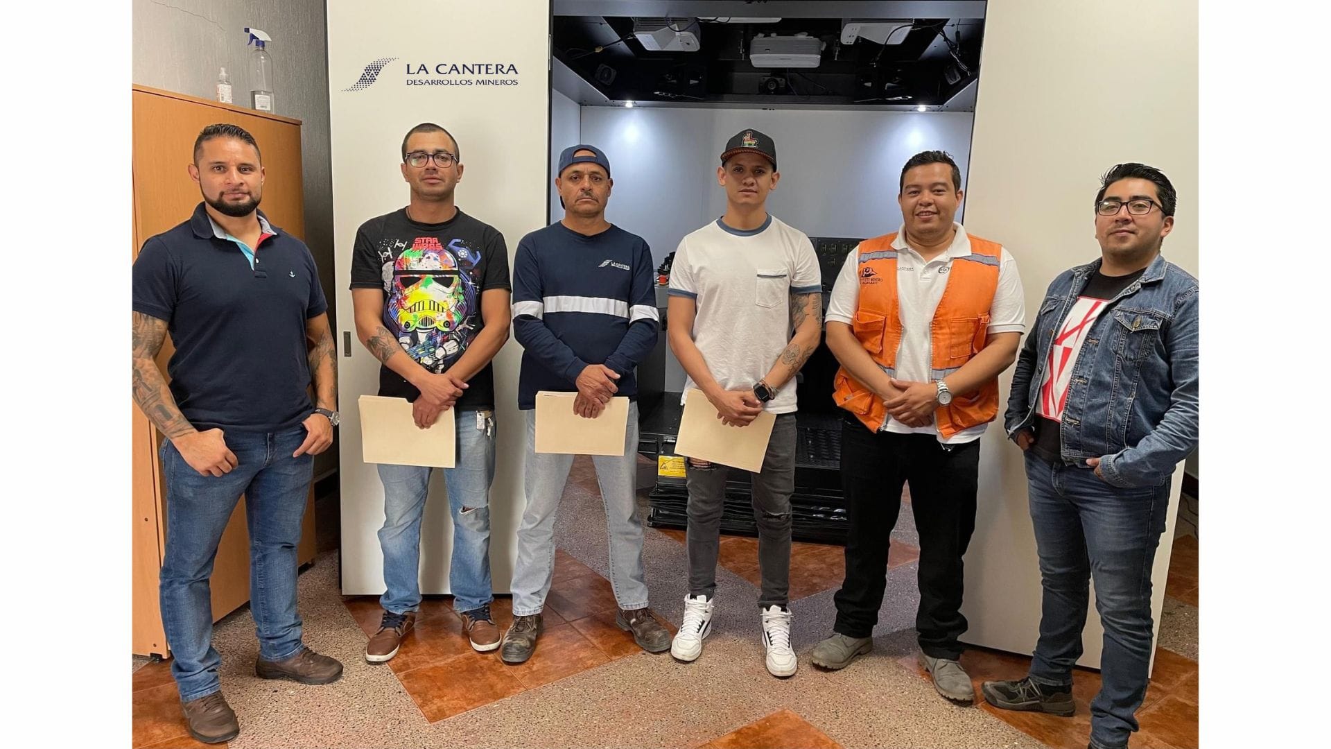 Compromiso con la Capacitación Continua en Cantera Desarrollos Mineros