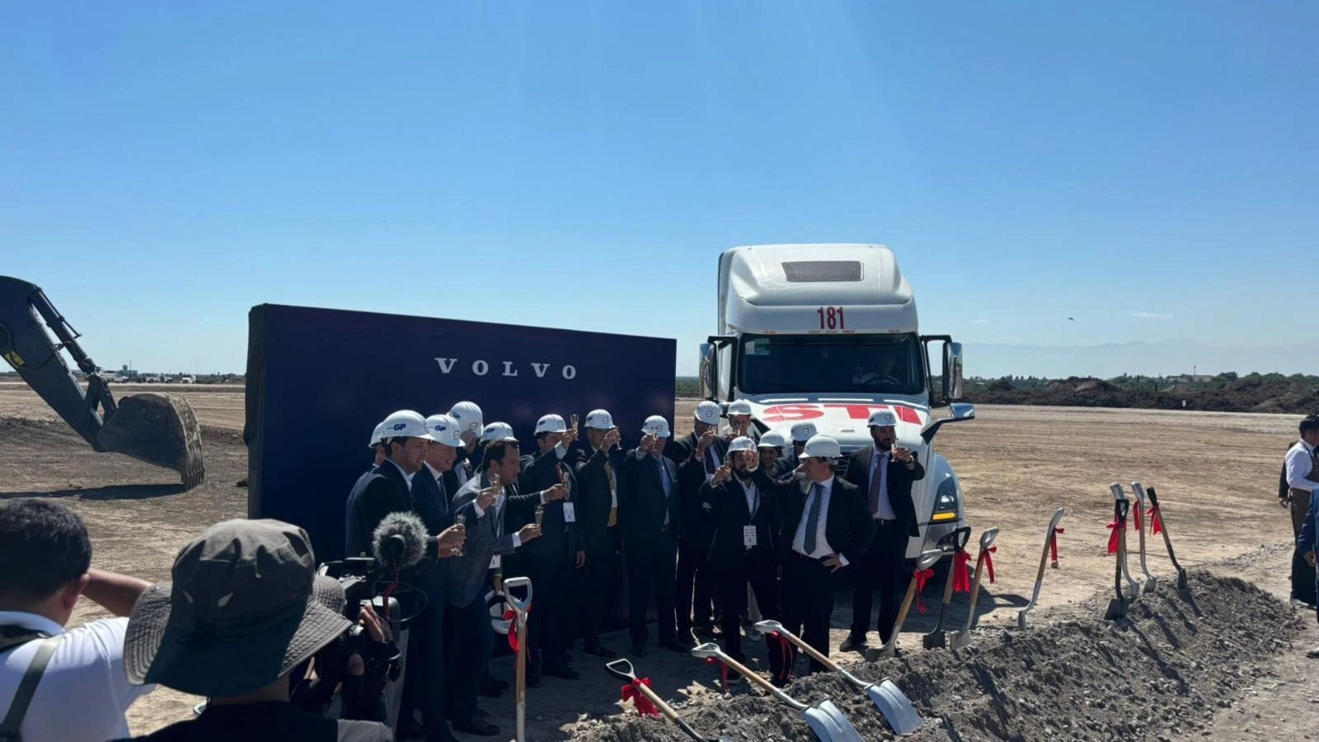 Volvo Trucks Inicia Construcción de Nueva Planta en Nuevo León.