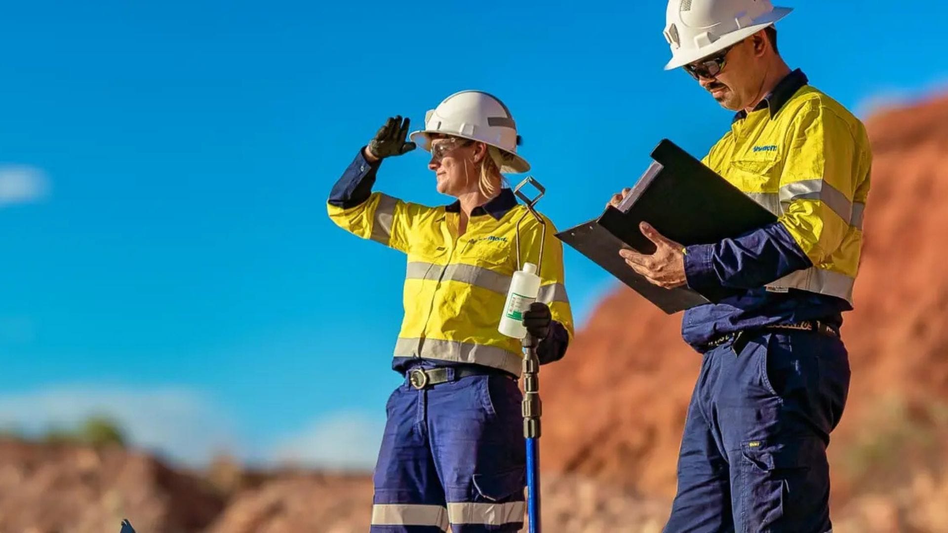 Progreso del programa de desinversión de activos no esenciales de Newmont