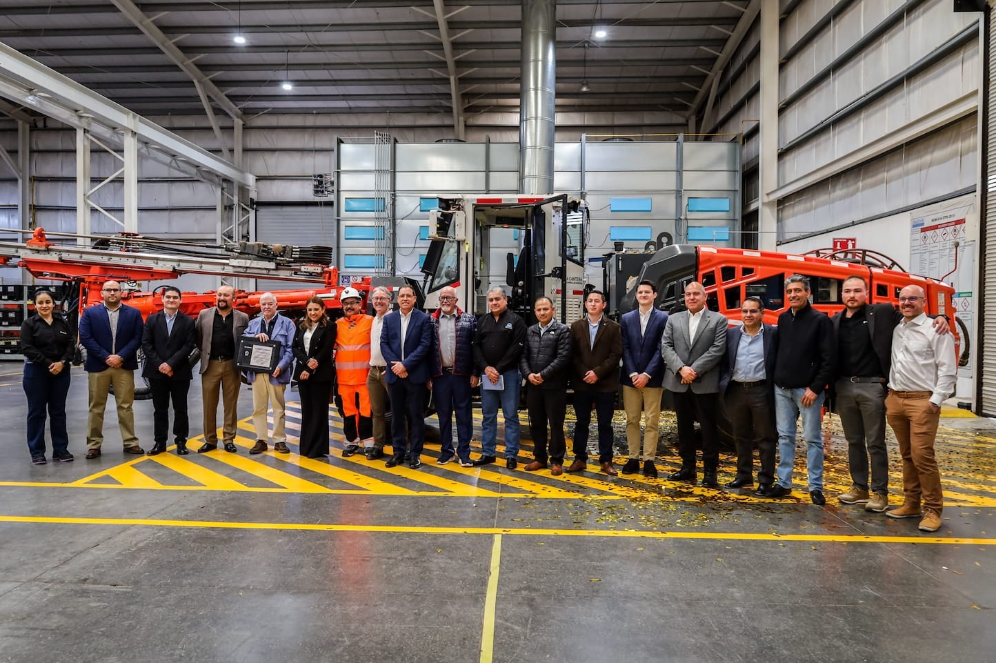 Lanzamiento oficial del Sandvik DD312i en México: un avance clave en la minería subterránea