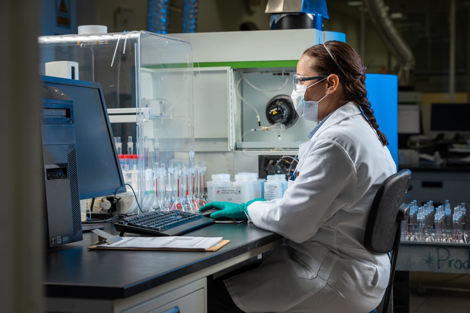 Peñoles fortalece el liderazgo de mujeres y niñas en la ciencia y la tecnología