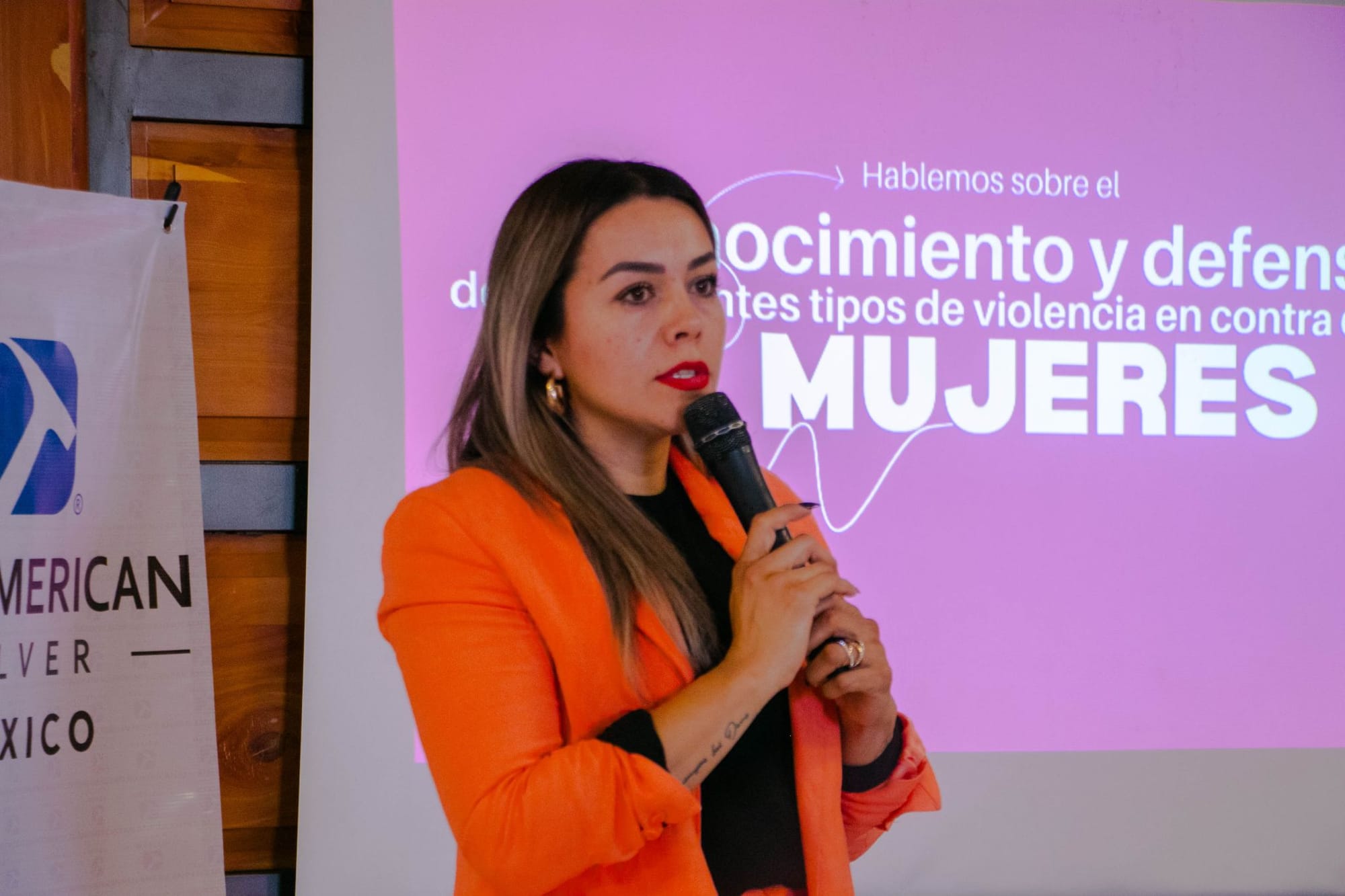 Pan American Silver México impulsa la igualdad de género: Conferencia sobre violencia de género