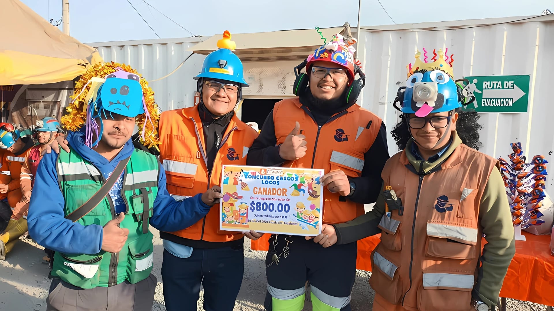 El Casco Loco una iniciativa de CoMinVi, para celebrar el espíritu creativo de los colaboradores.