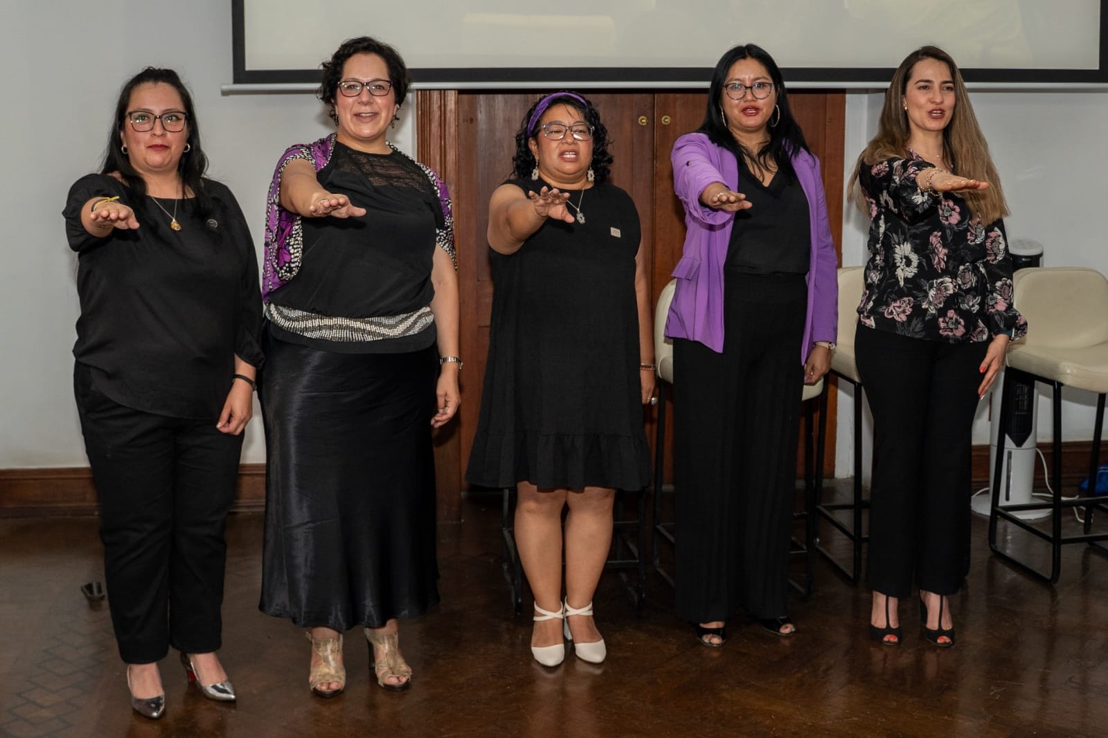Toma protesta la nueva Mesa Directiva de Mujeres WIM Distrito CDMX
