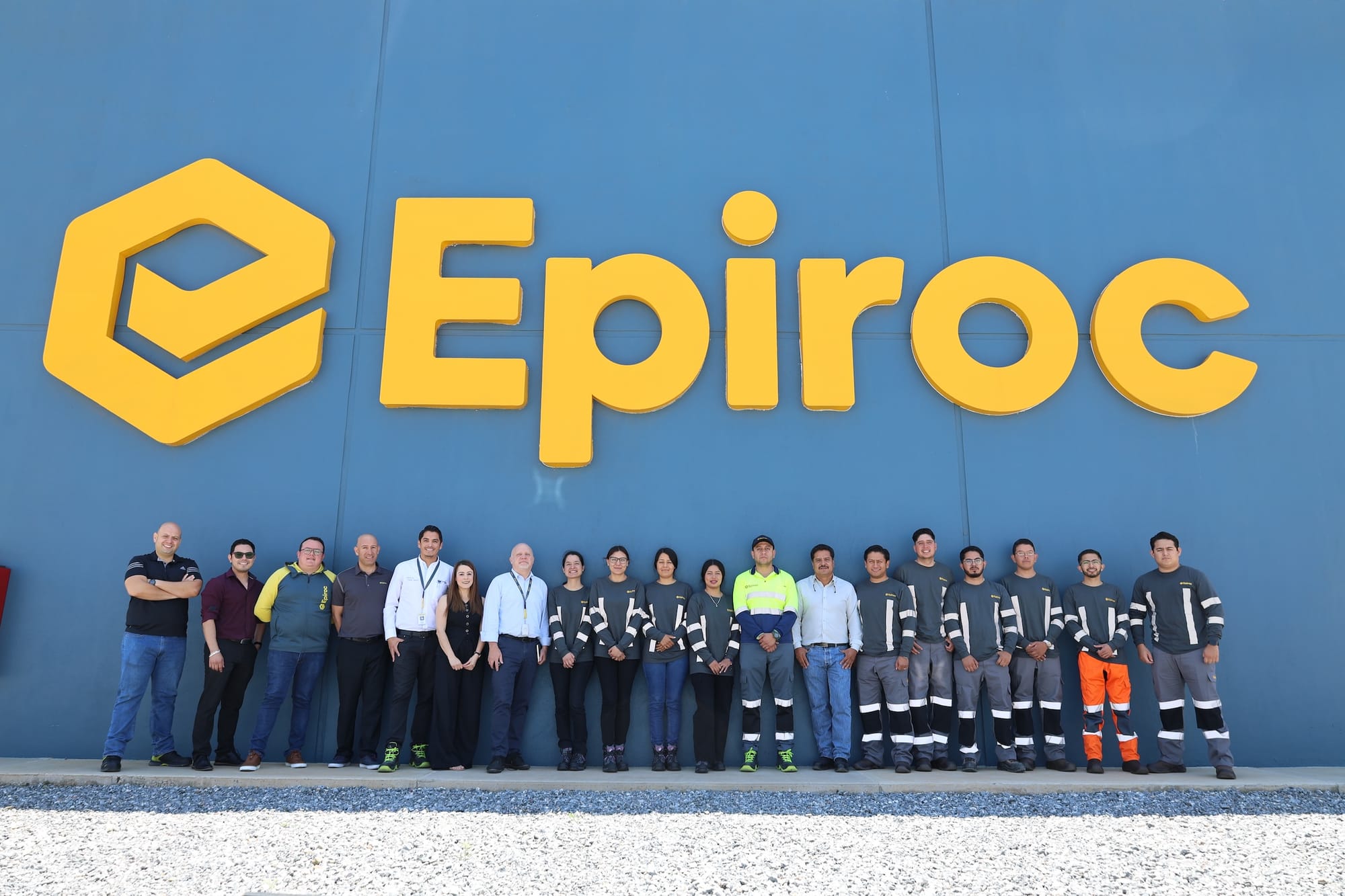 Epiroc recibe a 10 nuevos ingenieros en su Training Center