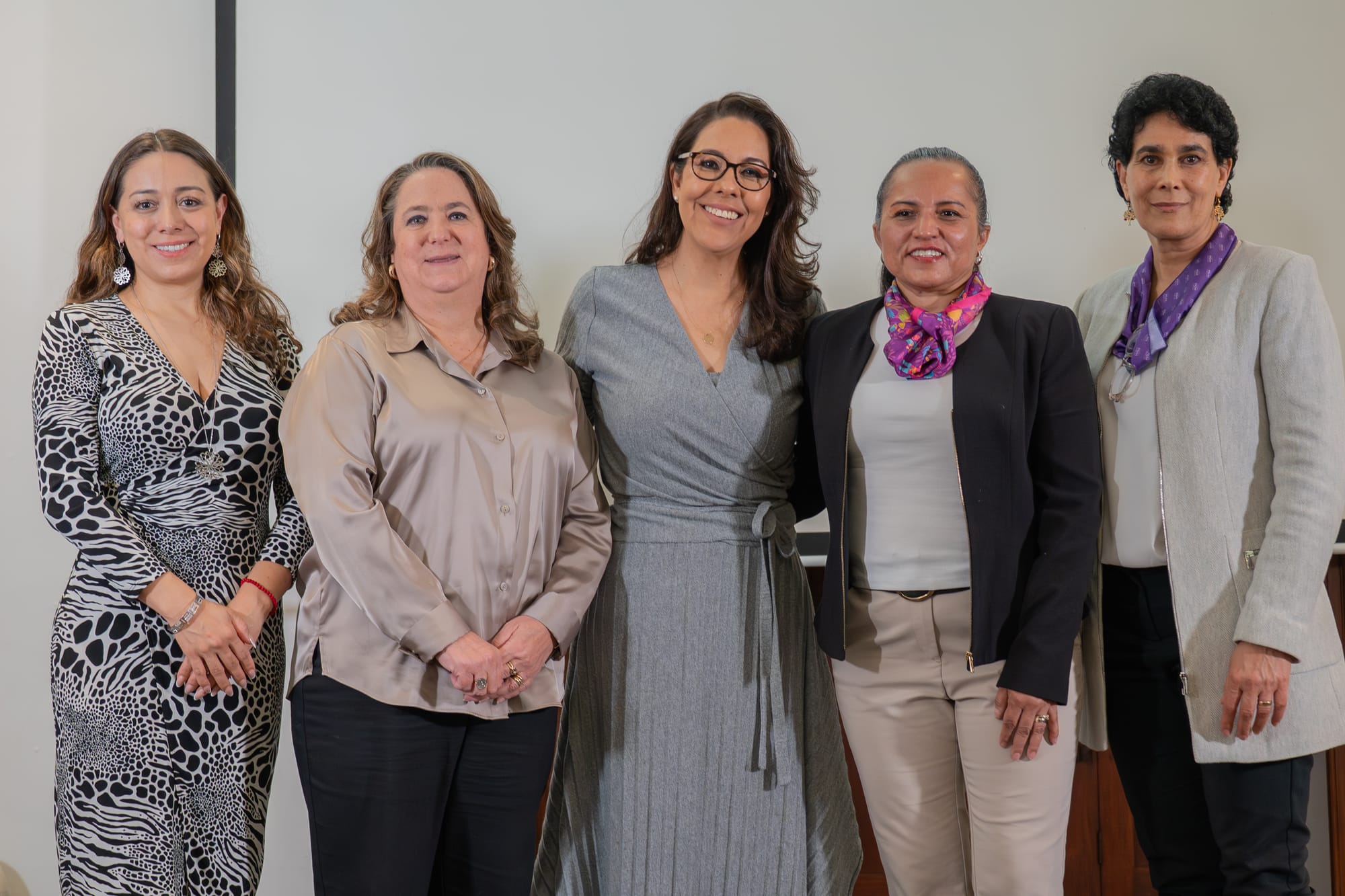 Presentan plataforma digital Pioneras: Mujeres que Revolucionaron la Minería en México