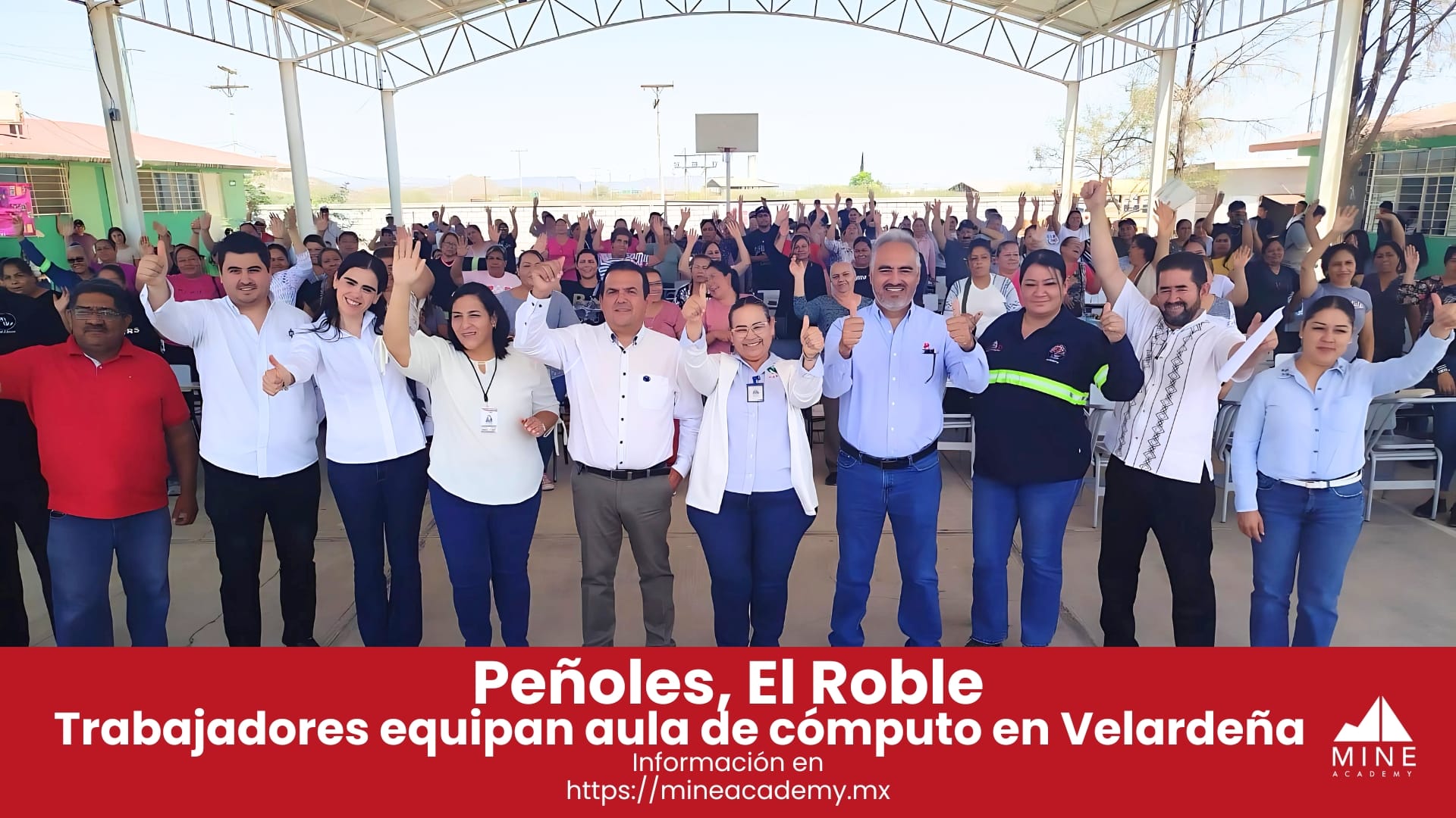 Trabajadores de Peñoles equipan aula de cómputo en Velardeña, Durango